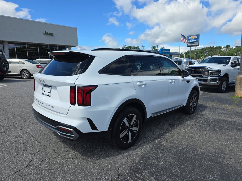 Used 2022 Kia Sorento EX SUV