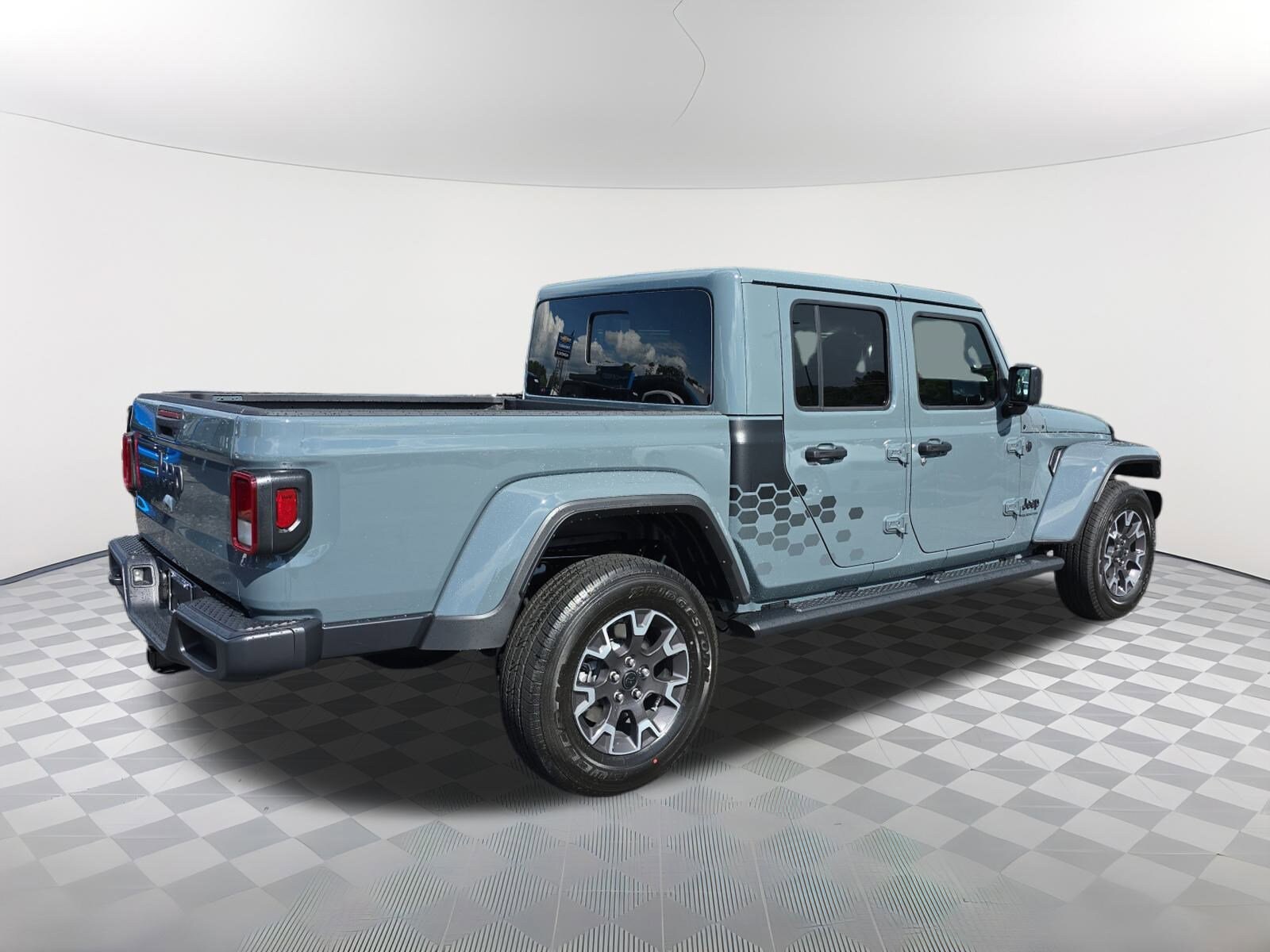 2025 Jeep Gladiator Sport S photo 3