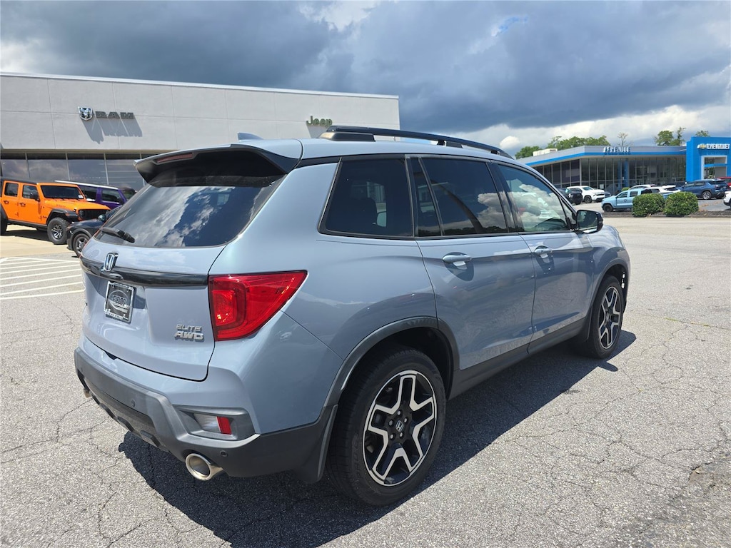 Used 2022 Honda Passport Elite SUV