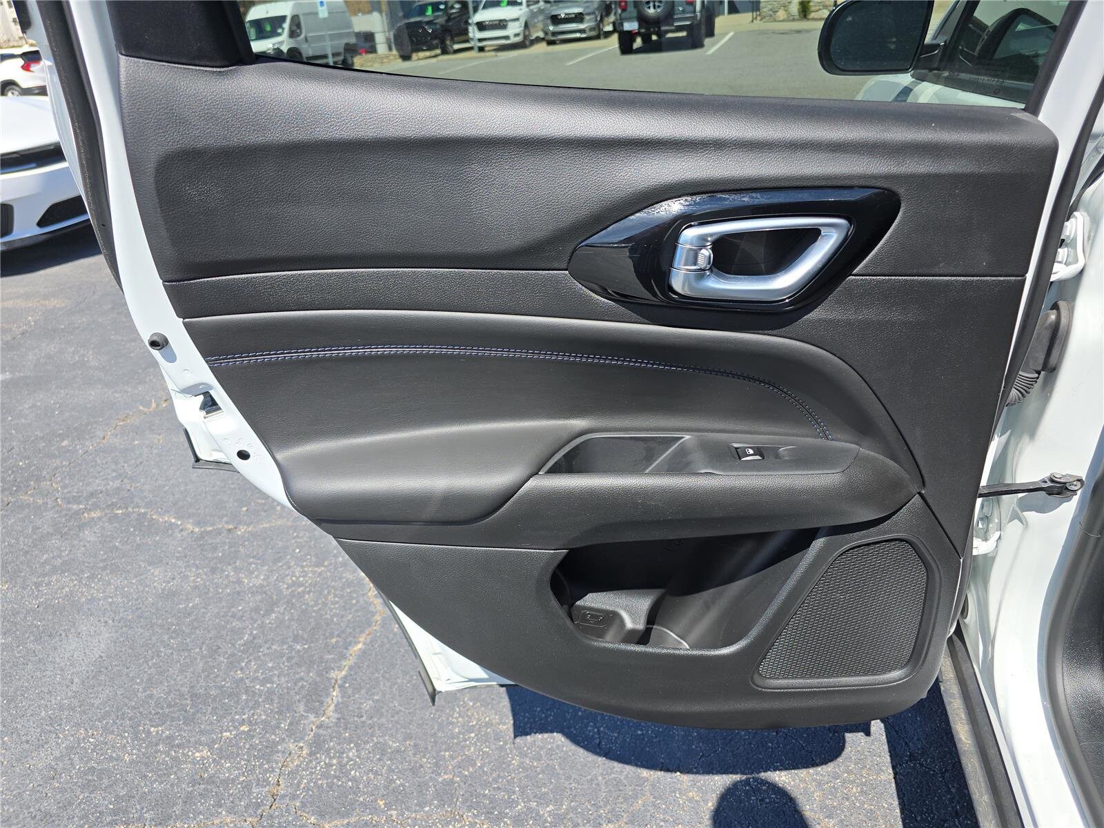 2026 Jeep Compass Altitude - Photo 14