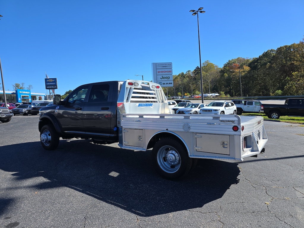 New 2026 Ram 4500 Chassis Cab TRADESMAN CREW 4X4 60' CA Pickup