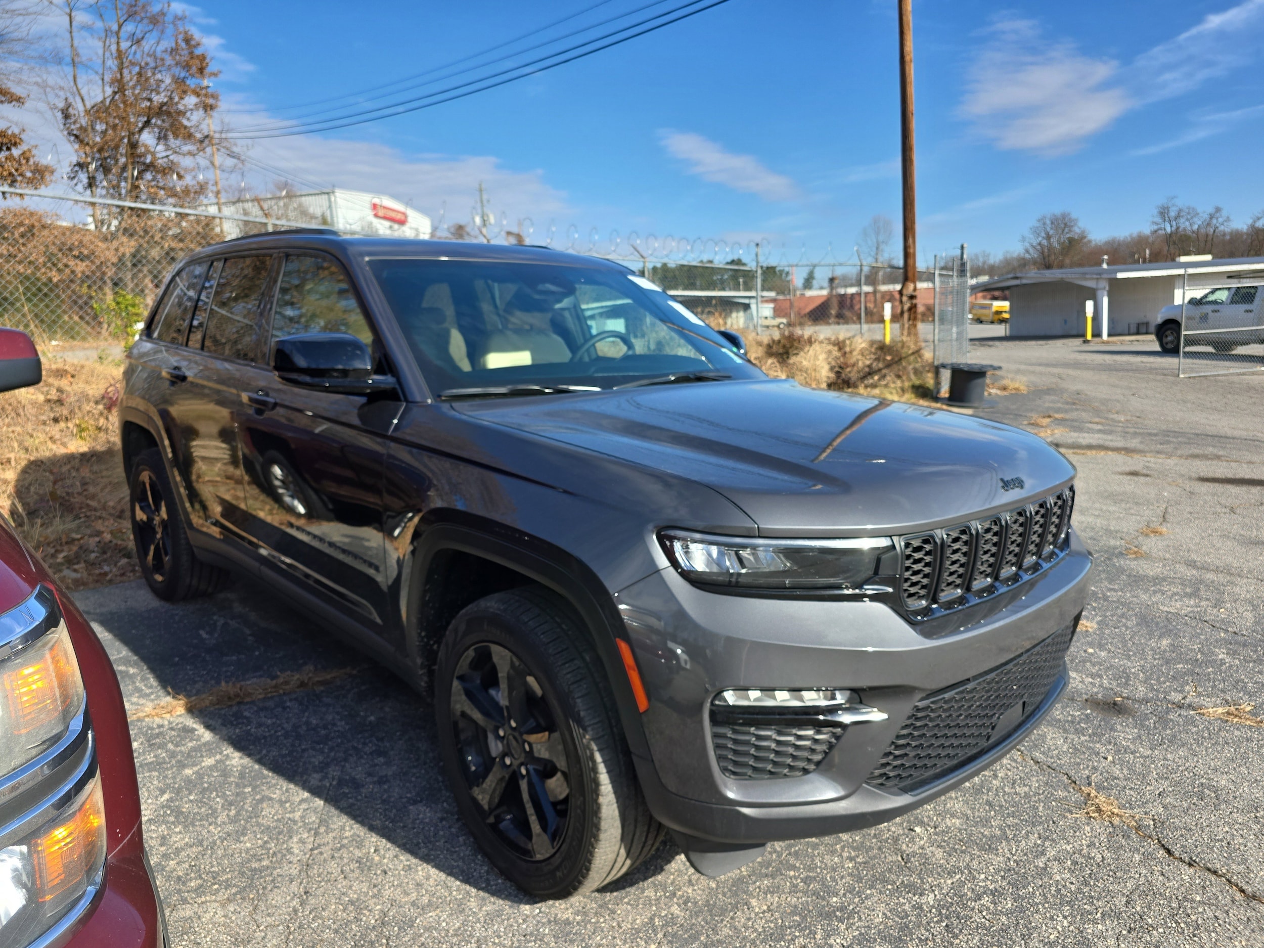 2024 Jeep Grand Cherokee Limited's photo