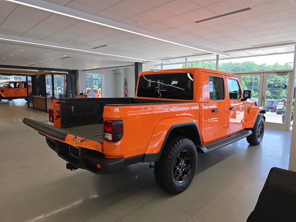 New 2025 Jeep Gladiator HIGH TIDE 4X4 Pickup