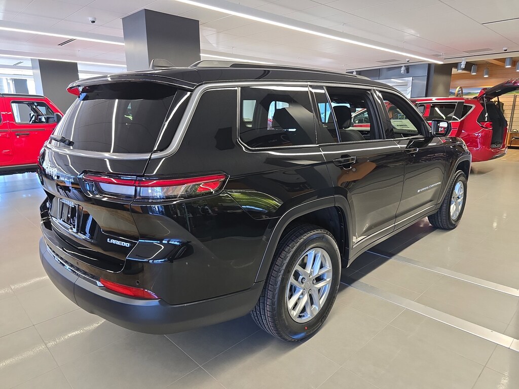 New 2026 Jeep Grand Cherokee L LAREDO 4X4 Sport Utility