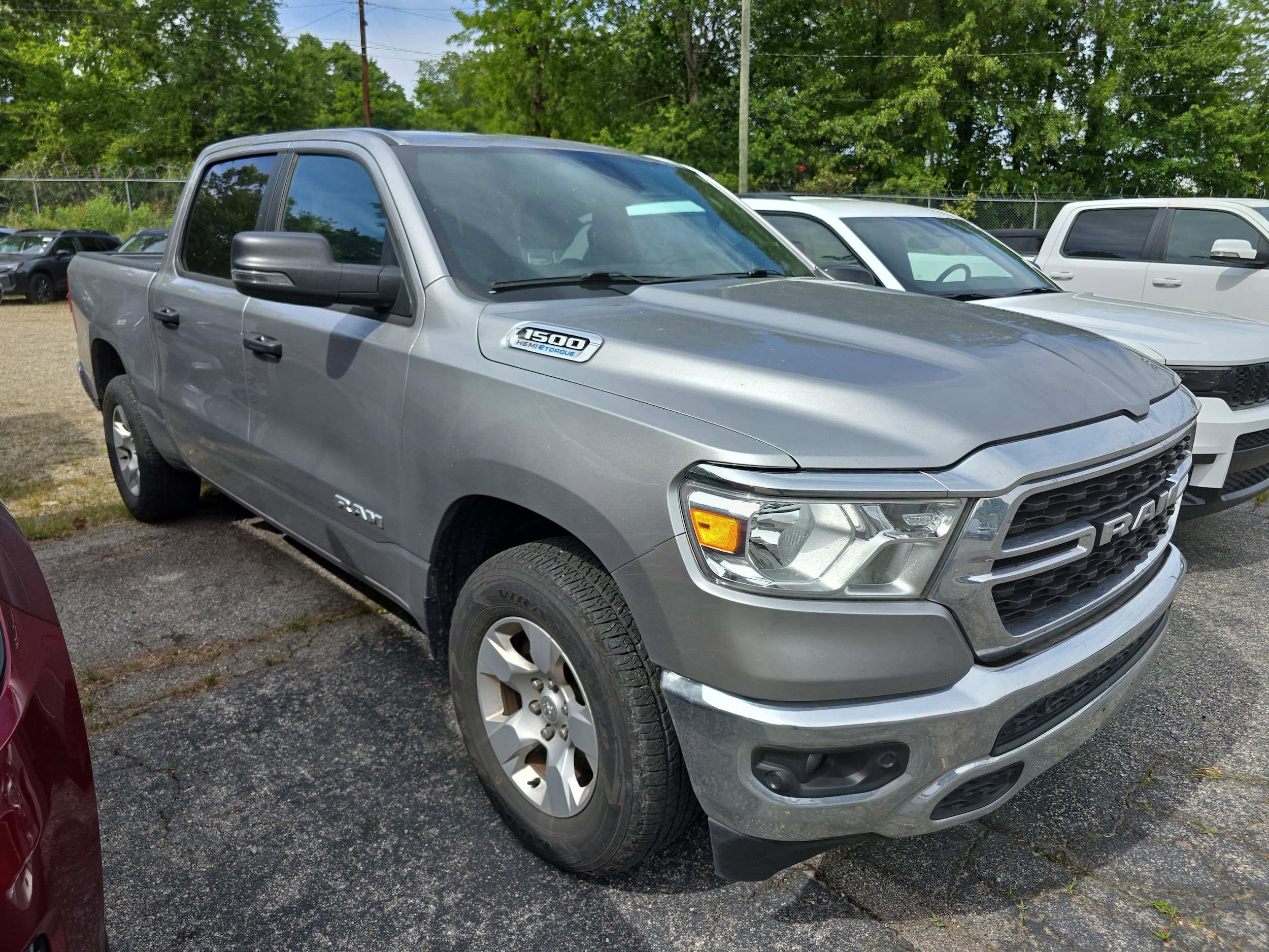 2024 RAM 1500 Big Horn/Lone Star 4x4 Crew Cab 5'7's photo