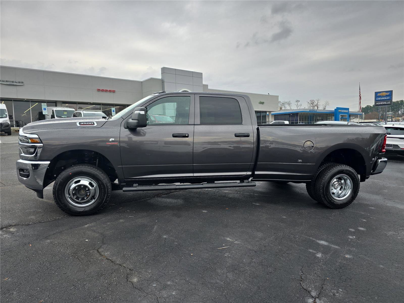 2026 RAM 3500 Tradesman - Photo 7