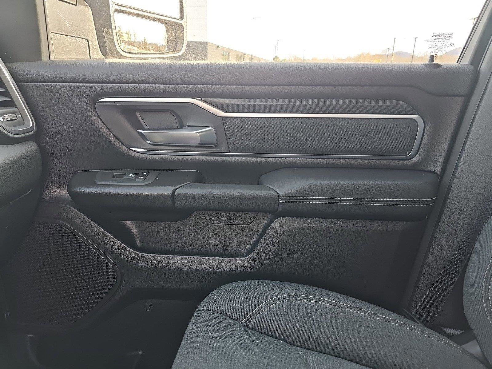 2025 RAM 1500 Big Horn/Lone Star - Photo 24
