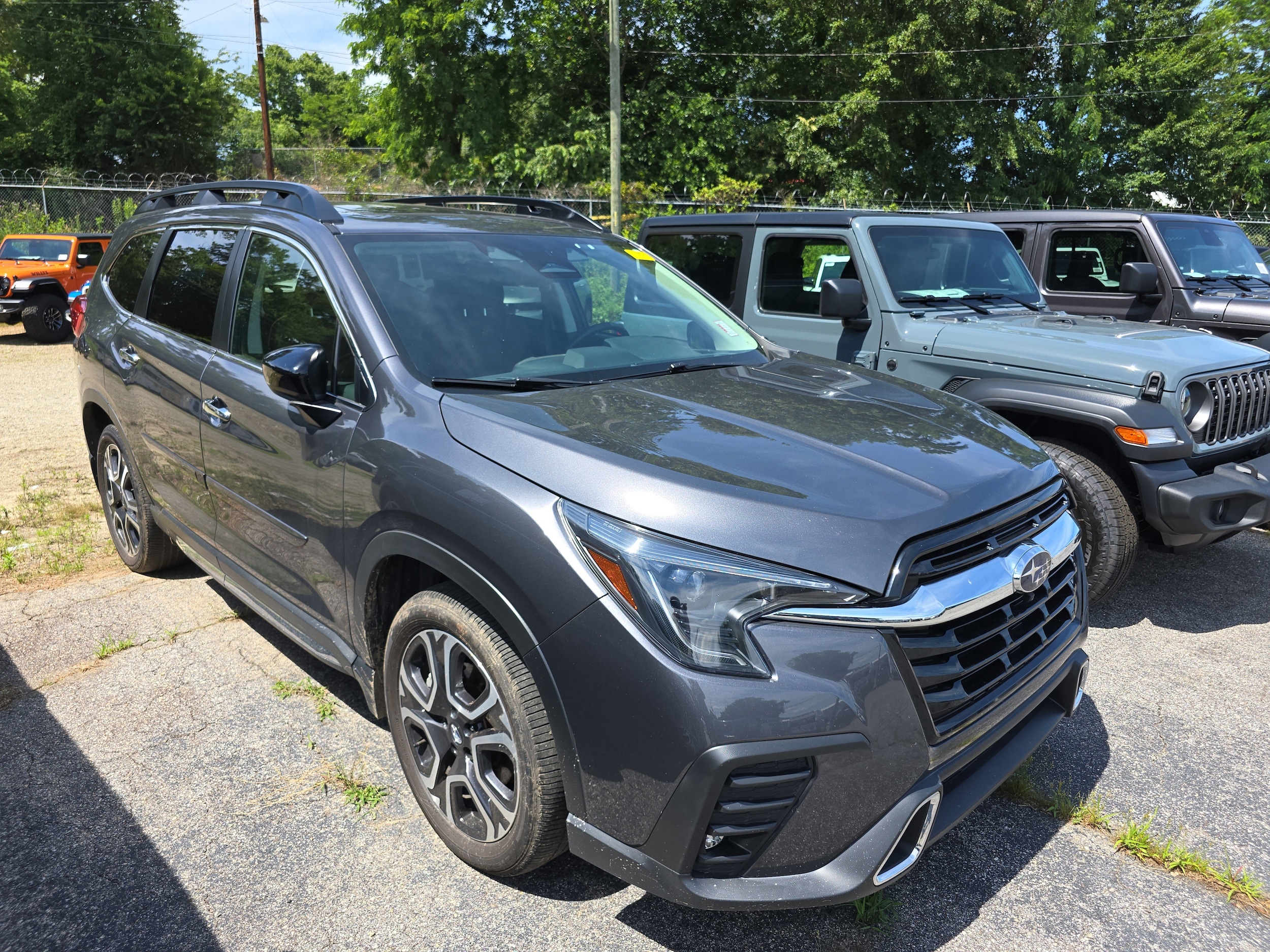2024 Subaru Ascent Touring's photo