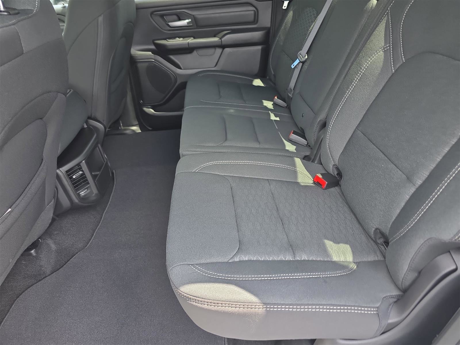 2025 RAM 1500 Tradesman - Photo 16