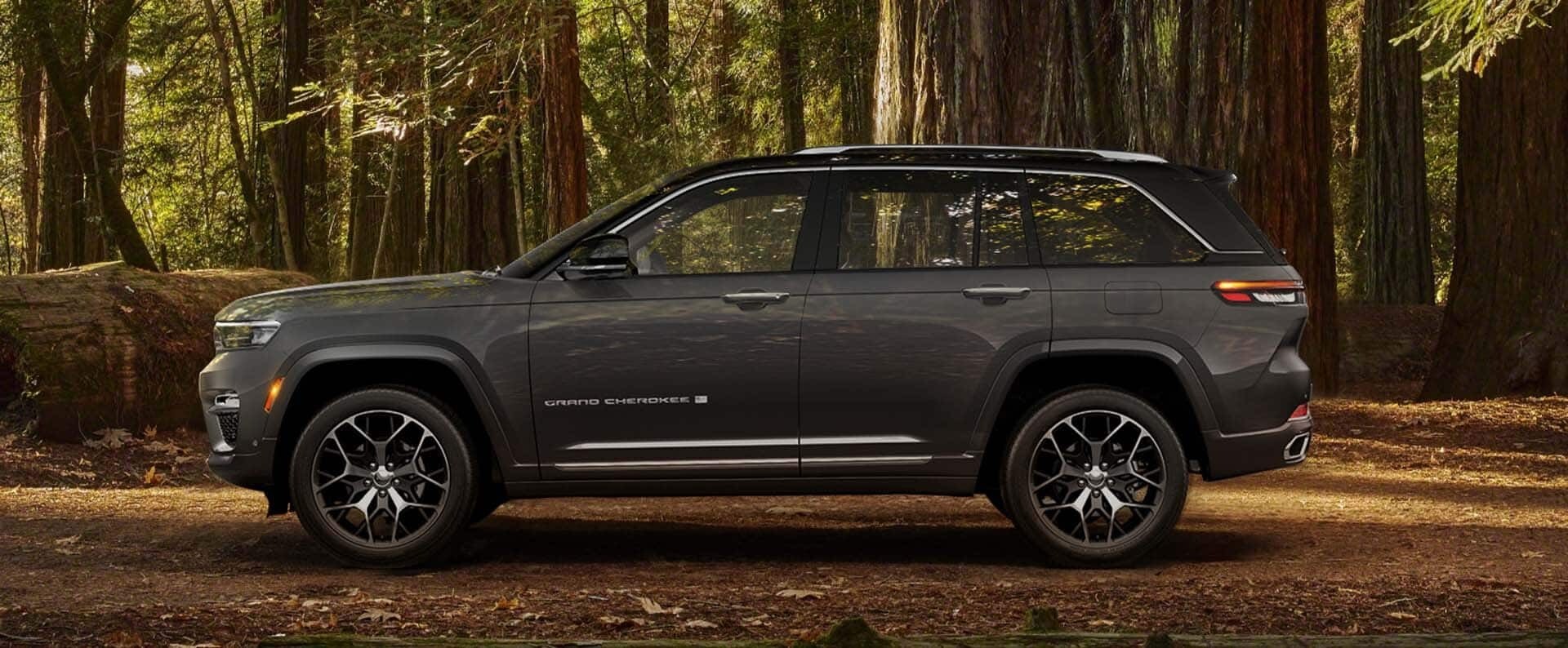 2025 Jeep Grand Cherokee Gray Forest