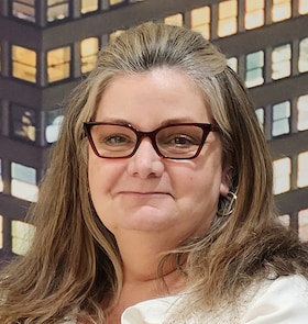 Staff member Kathy Lindsey from ID_d9726b766e96
