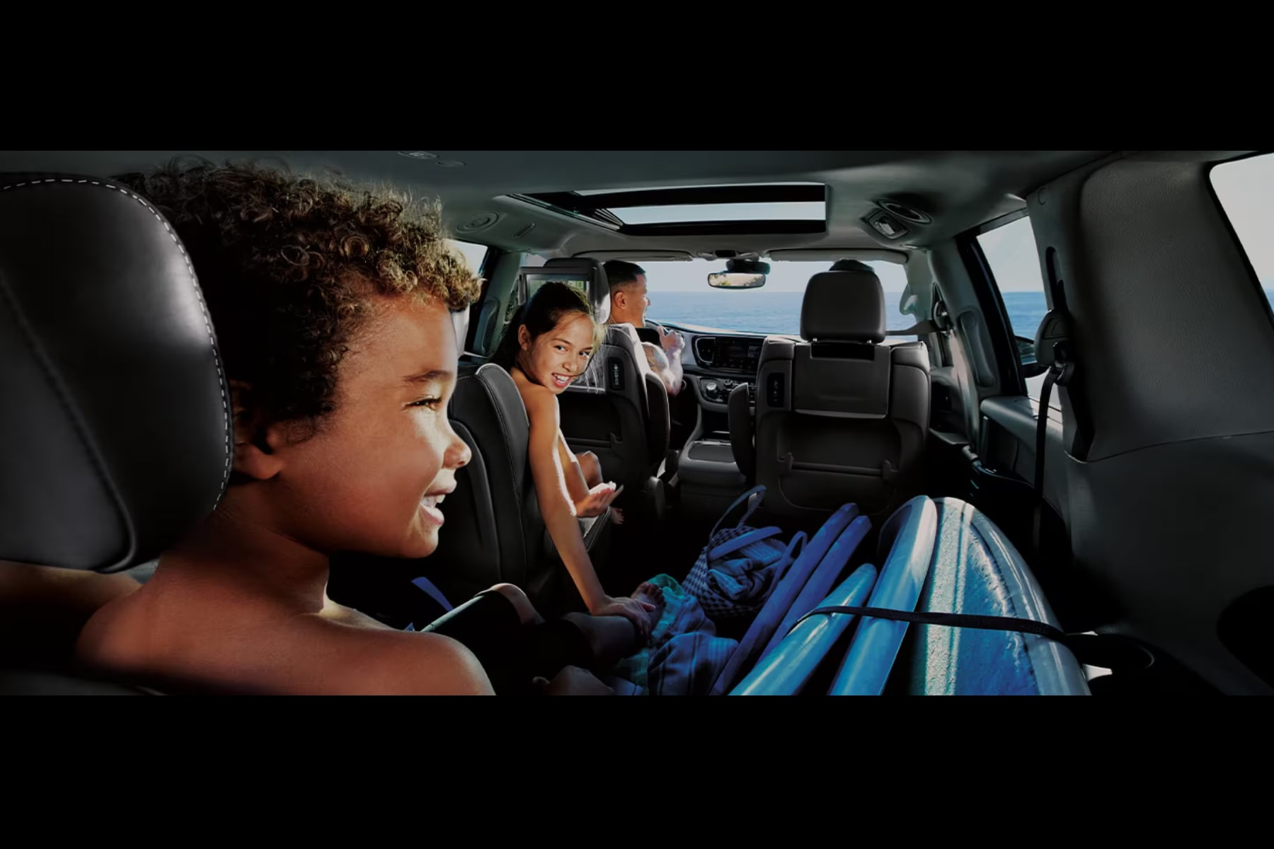 2025-chrysler-pacifica-family-interior-image.png