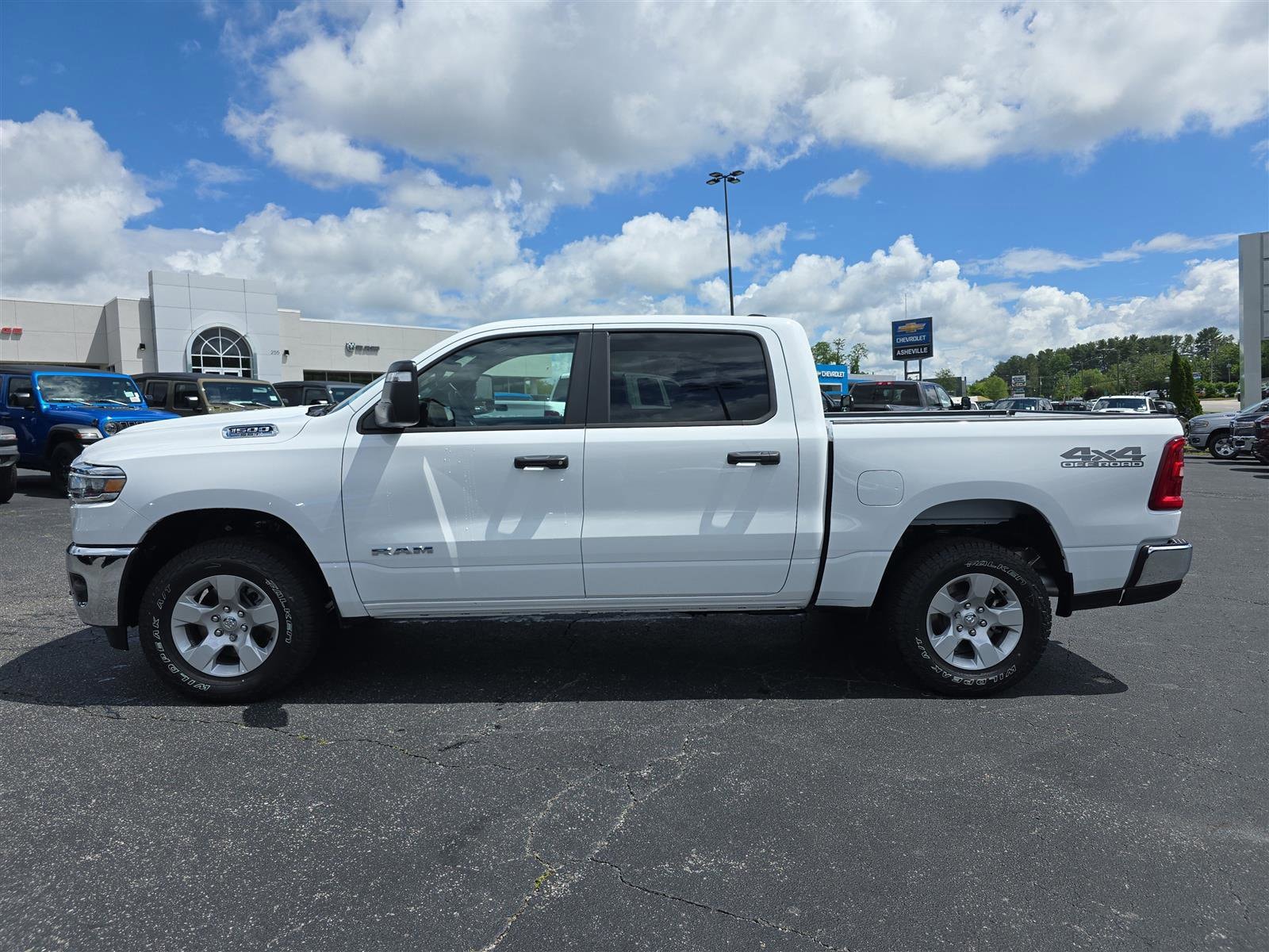 2025 RAM 1500 Tradesman - Photo 7