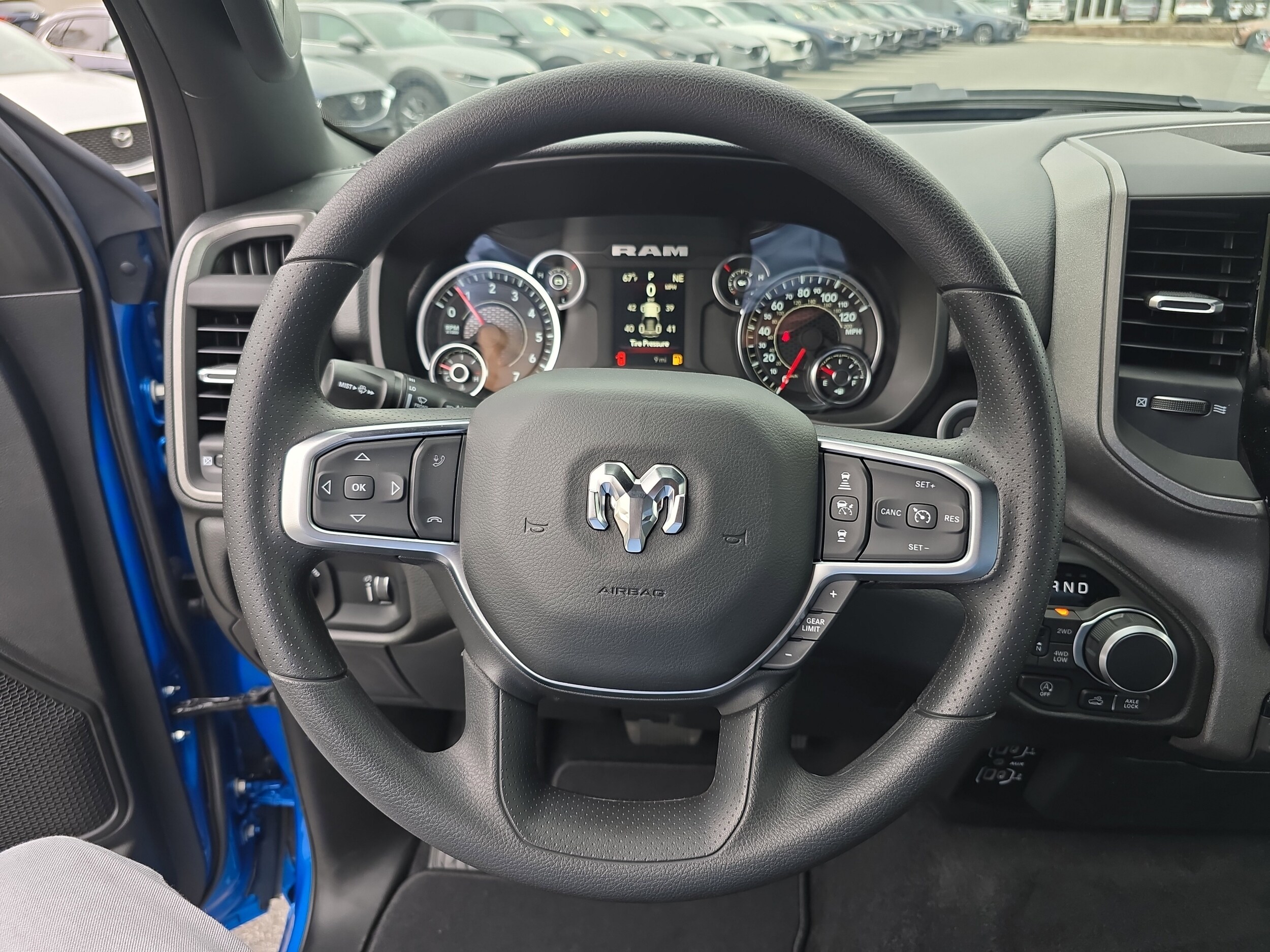 2025 RAM 1500 Tradesman - Photo 31