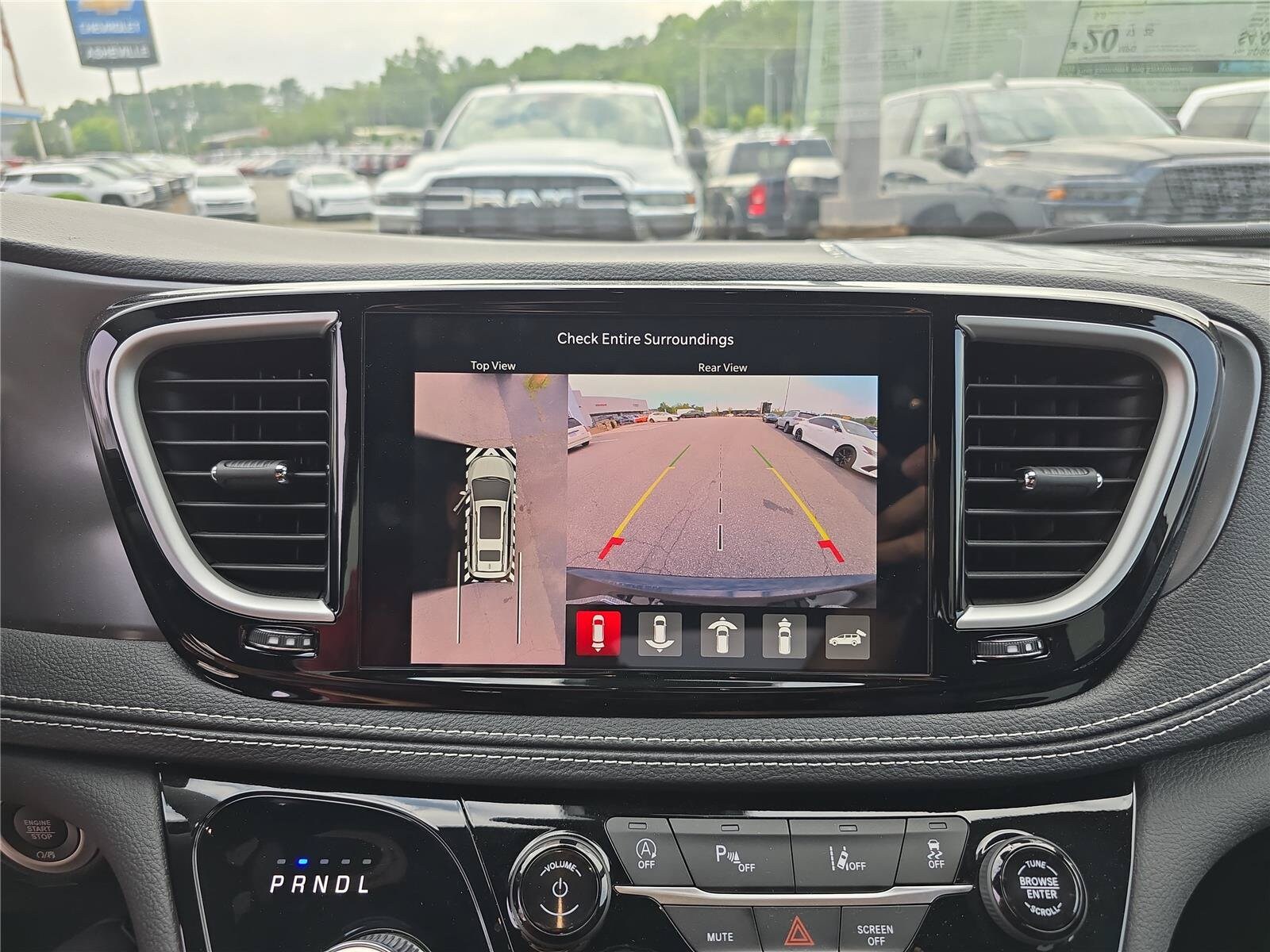 2026 Chrysler Pacifica Select - Photo 25