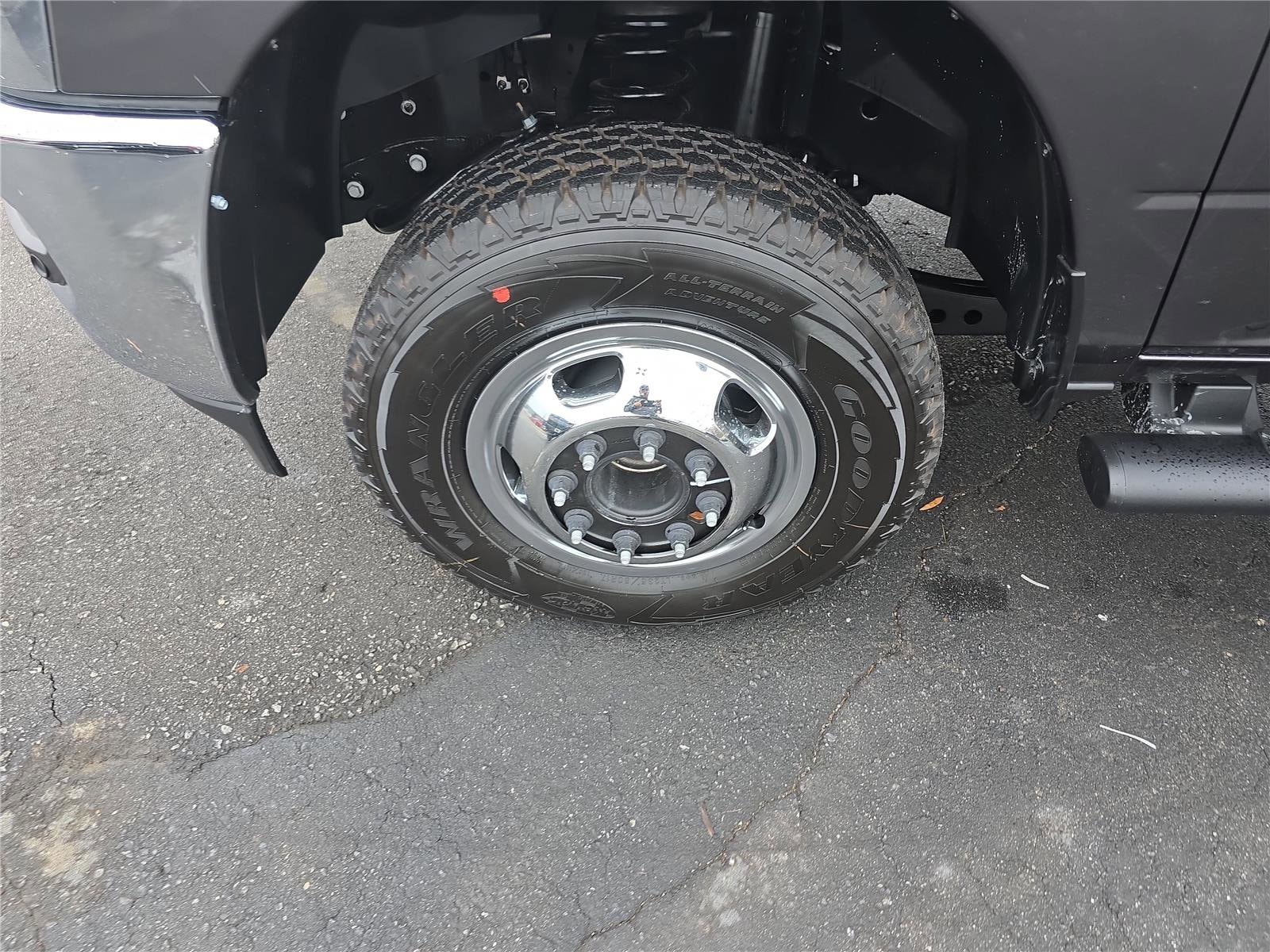 2026 RAM 3500 Tradesman - Photo 11