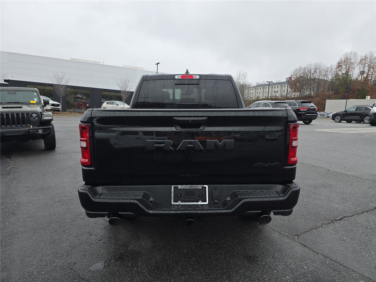 2025 RAM 1500 Tradesman - Photo 4