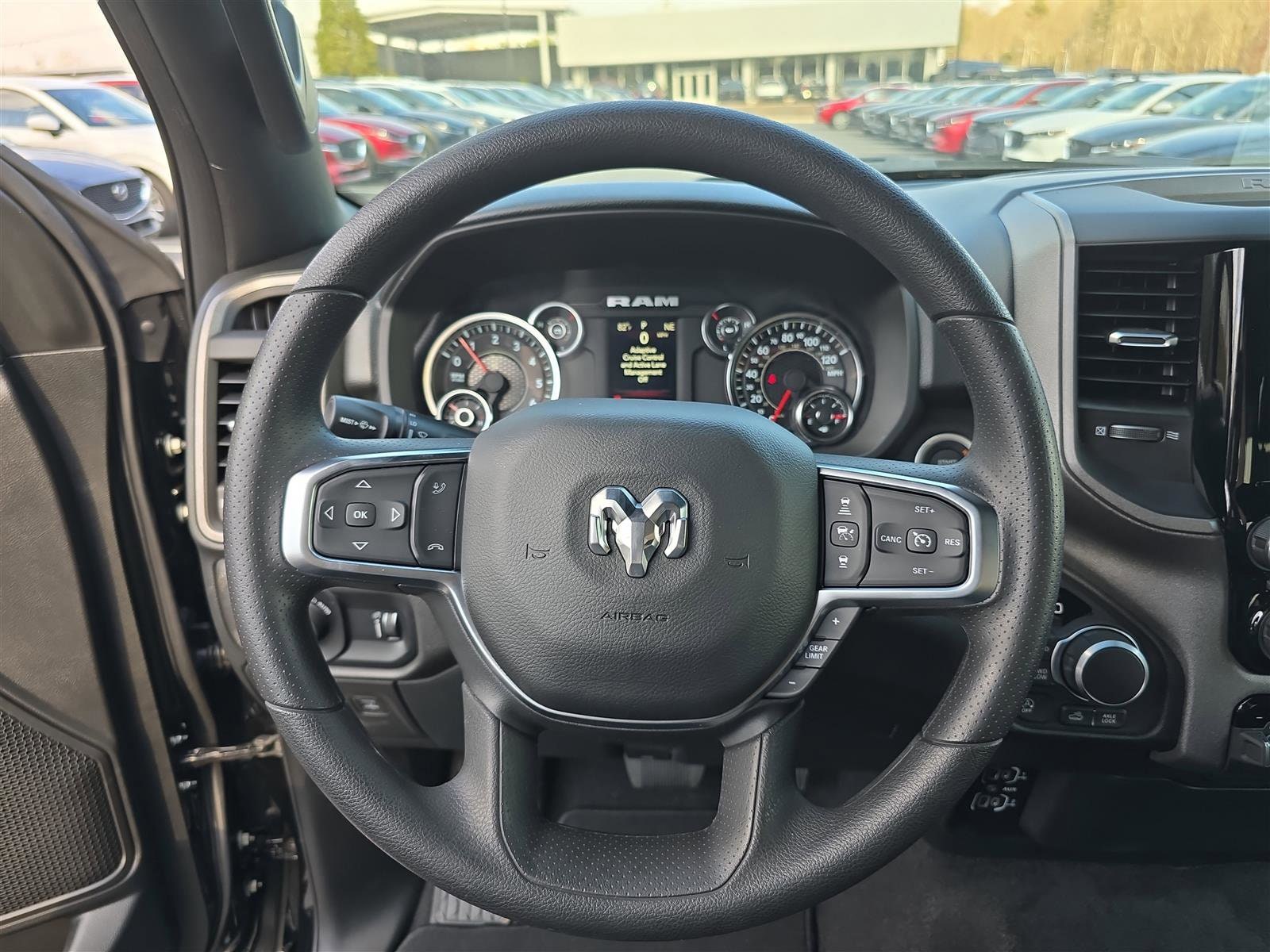 2025 RAM 1500 Tradesman - Photo 31