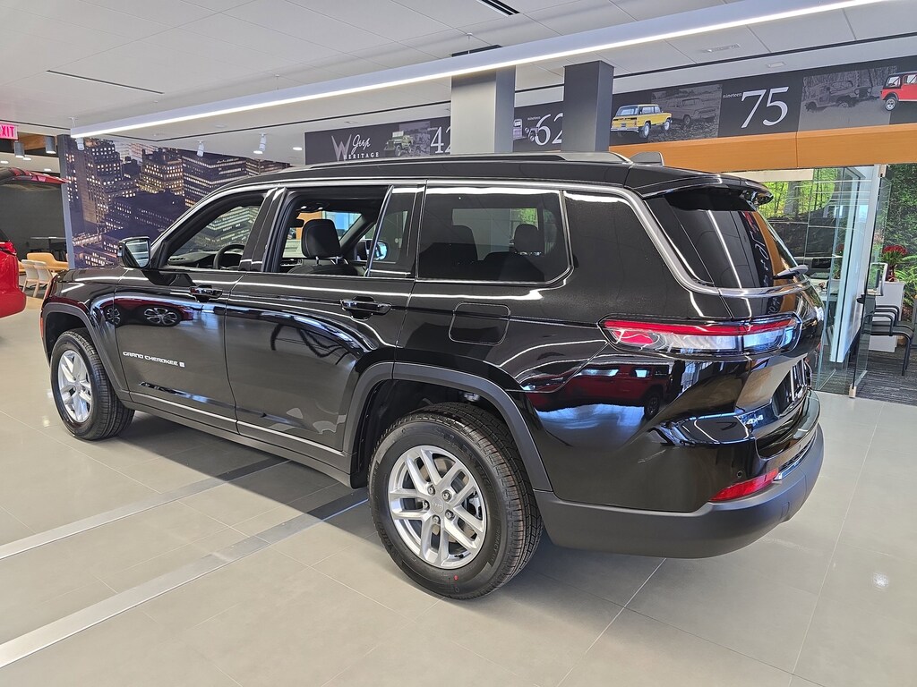 New 2026 Jeep Grand Cherokee L LAREDO 4X4 Sport Utility
