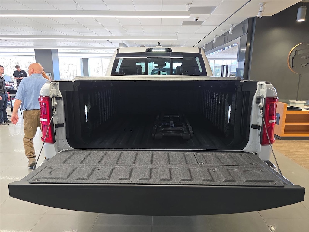 New 2025 Ram 1500 TUNGSTEN CREW CAB 4X4 5'7 BOX Pickup