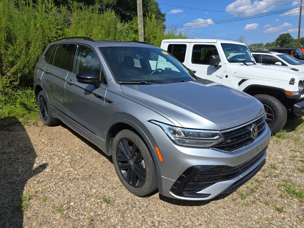 Used 2022 Volkswagen Tiguan 2.0T SE R-Line Black SUV