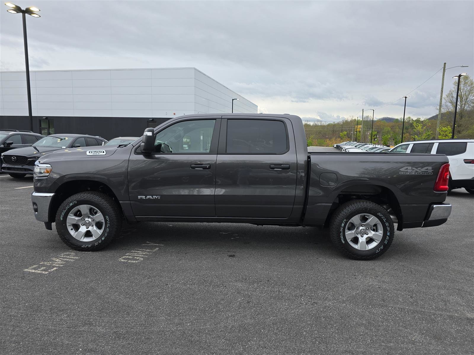 2025 RAM 1500 Tradesman - Photo 7