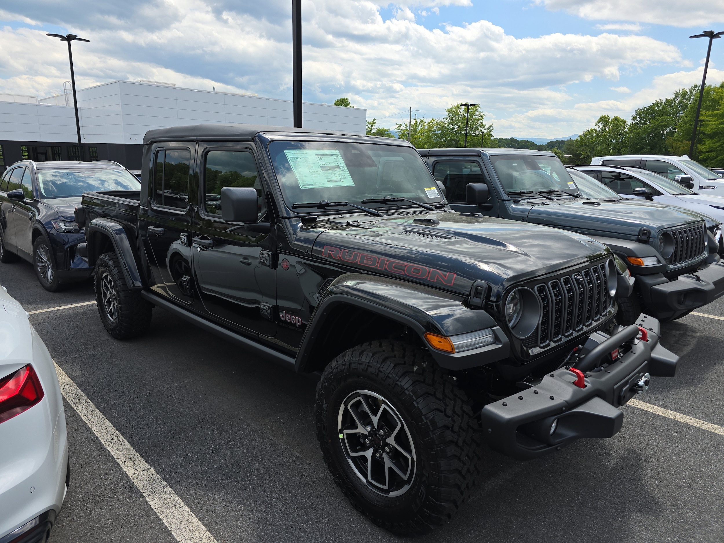 2026 Jeep Gladiator Rubicon Auto's photo