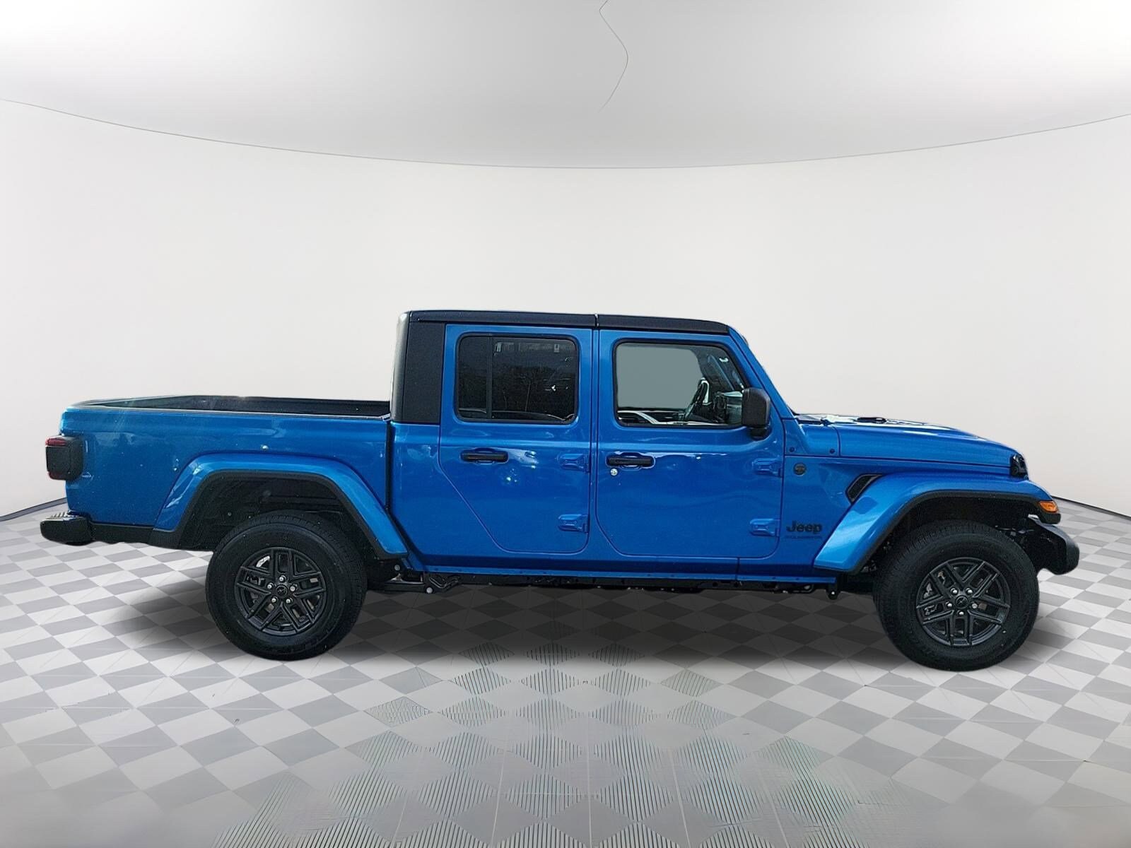2025 Jeep Gladiator Sport S photo 2
