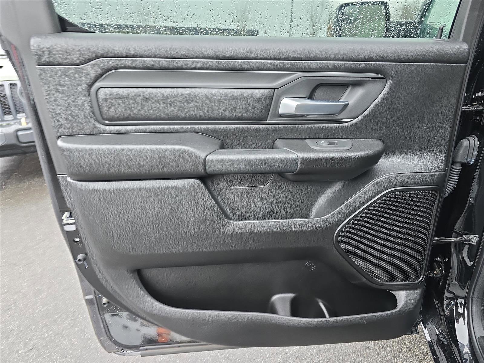2025 RAM 1500 Tradesman - Photo 14