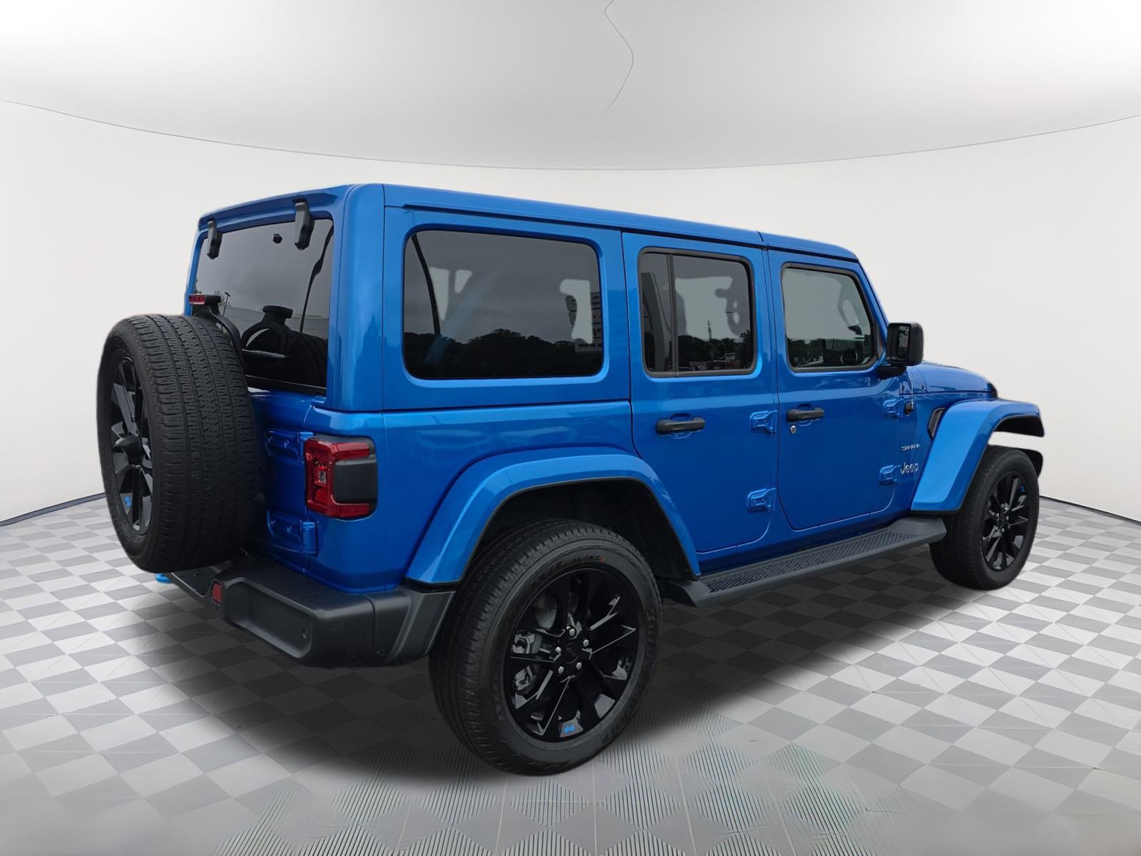 2023 Jeep Wrangler Sahara 4xe photo 3
