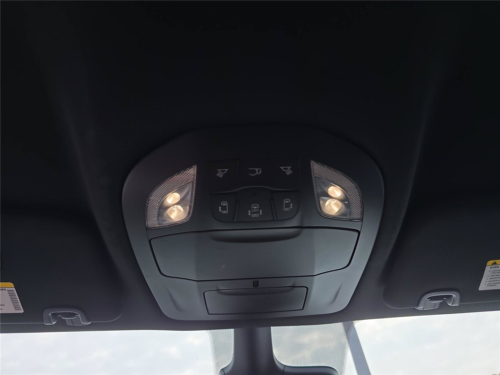 2026 Chrysler Pacifica Select - Photo 24
