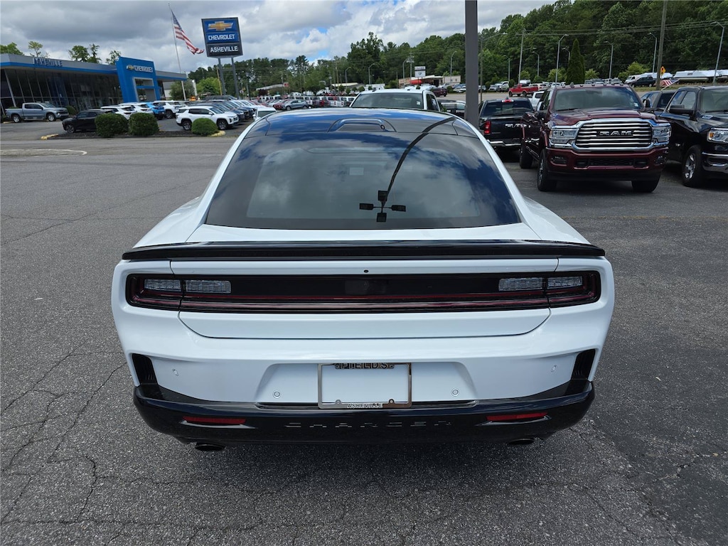 New 2026 Dodge Charger R/T PLUS 4-DOOR AWD Sedan