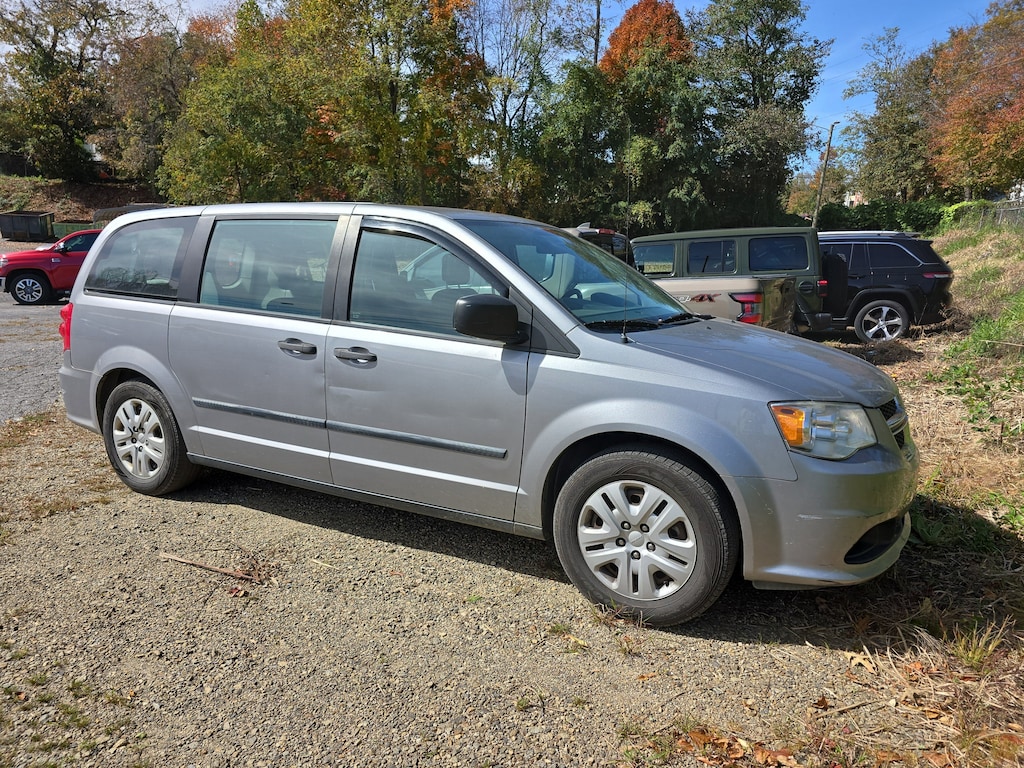 Used 2016 Dodge Grand Caravan AVP Minivan/Van