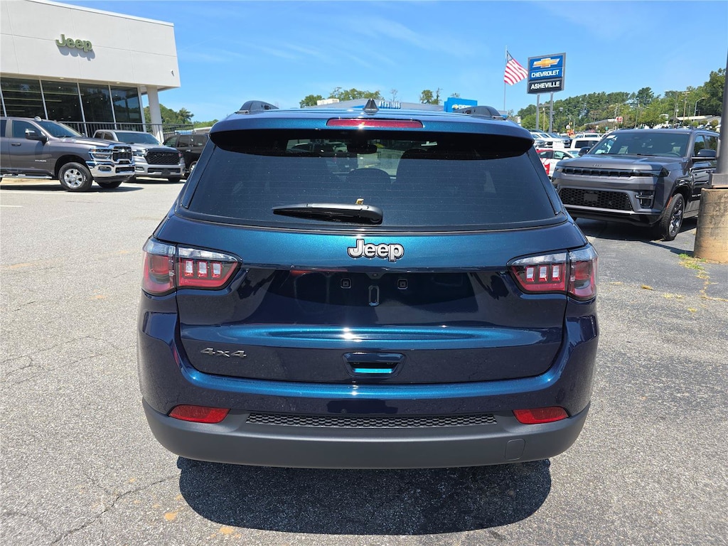 New 2026 Jeep Compass LATITUDE ALTITUDE 4X4 Sport Utility