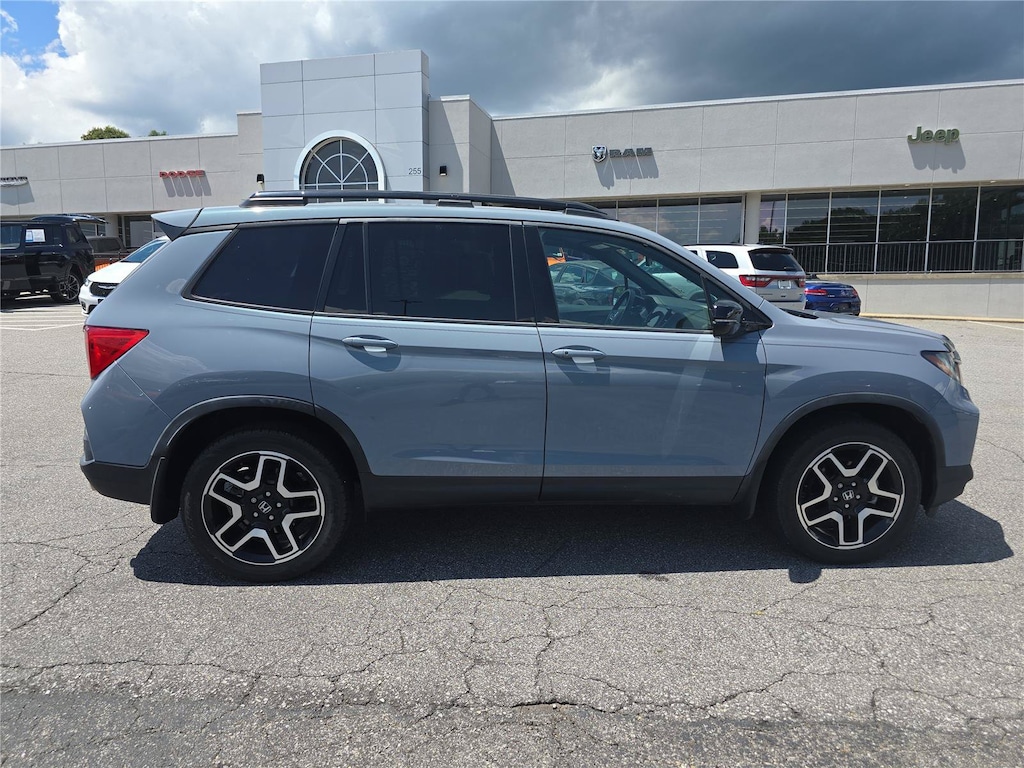 Used 2022 Honda Passport Elite SUV
