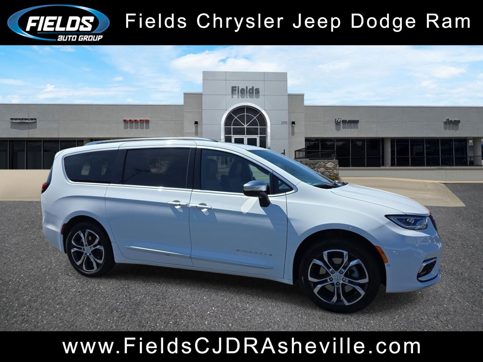 2026 Chrysler Pacifica Pinnacle AWD's photo