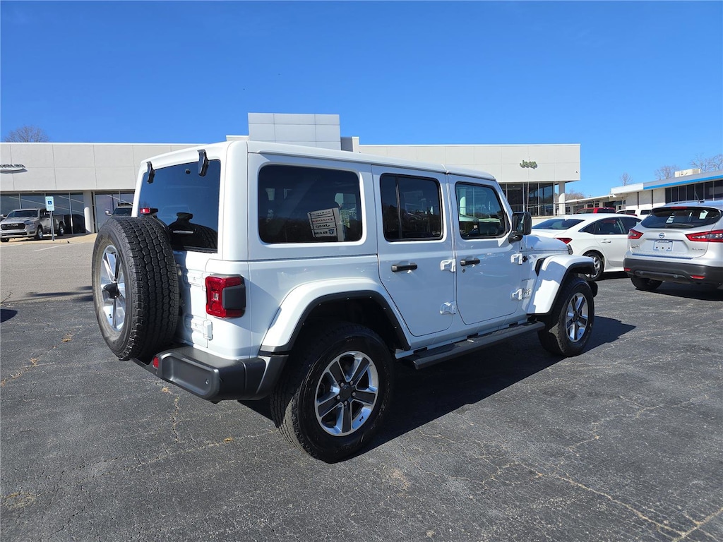 Used 2022 Jeep Wrangler Unlimited Sahara SUV