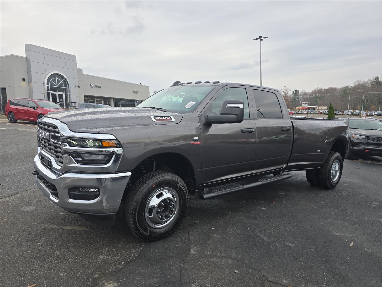 2026 RAM 3500 Tradesman - Photo 8