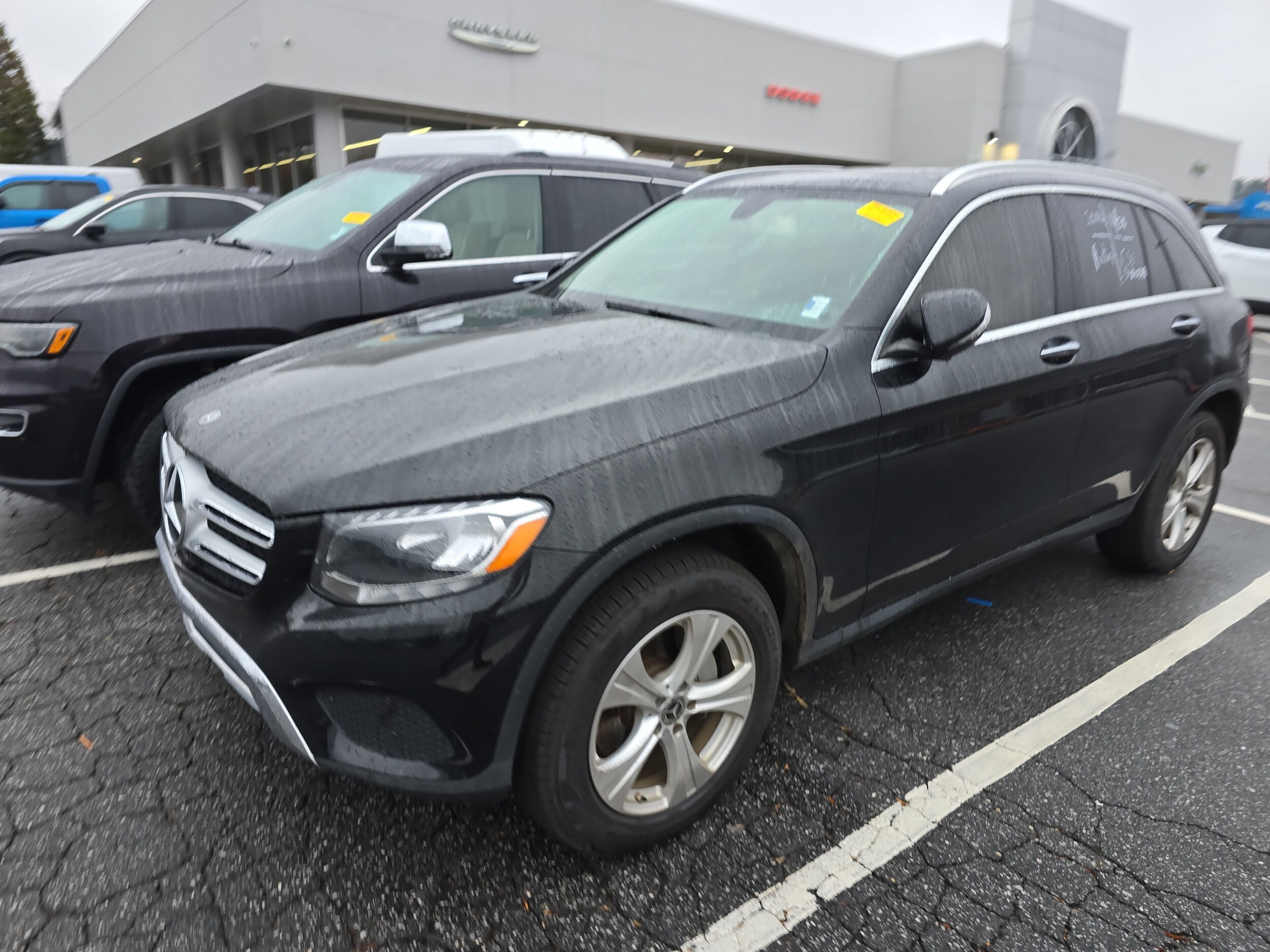 2018 Mercedes Benz GLC 300 photo 3