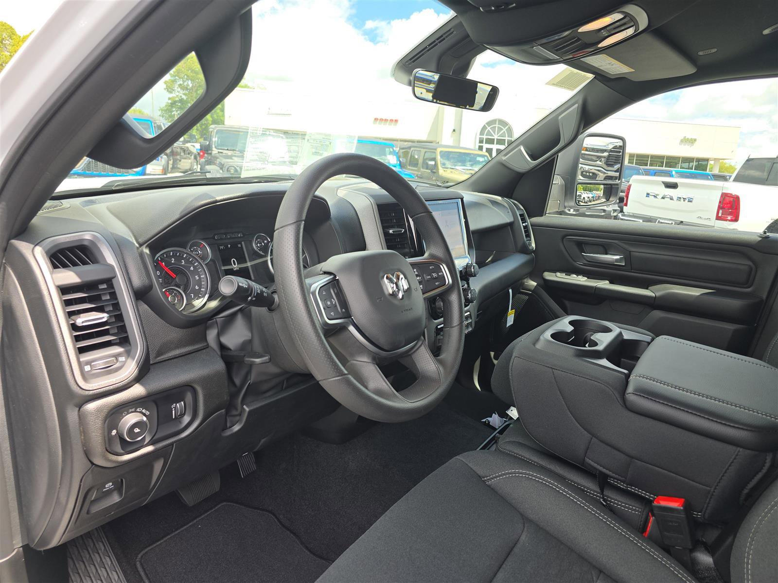 2025 RAM 1500 Tradesman - Photo 26