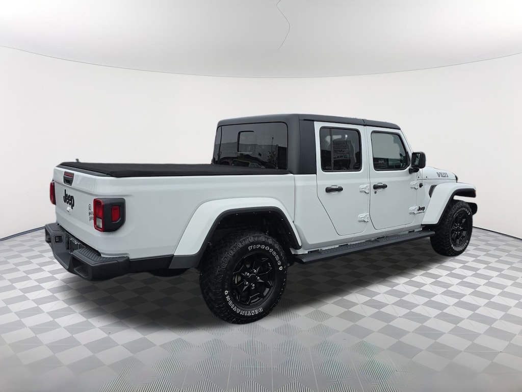 Used 2021 Jeep Gladiator Willys Truck