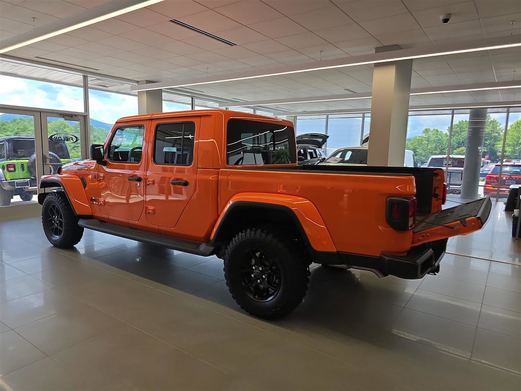 New 2025 Jeep Gladiator HIGH TIDE 4X4 Pickup