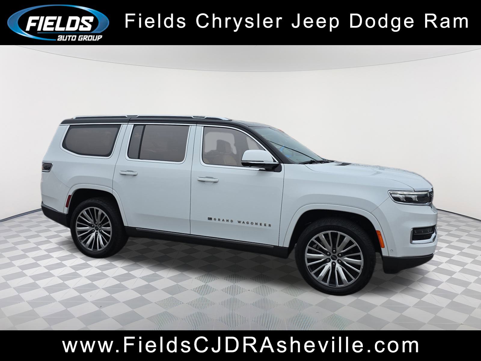 2022 Jeep Grand Wagoneer Series III's photo