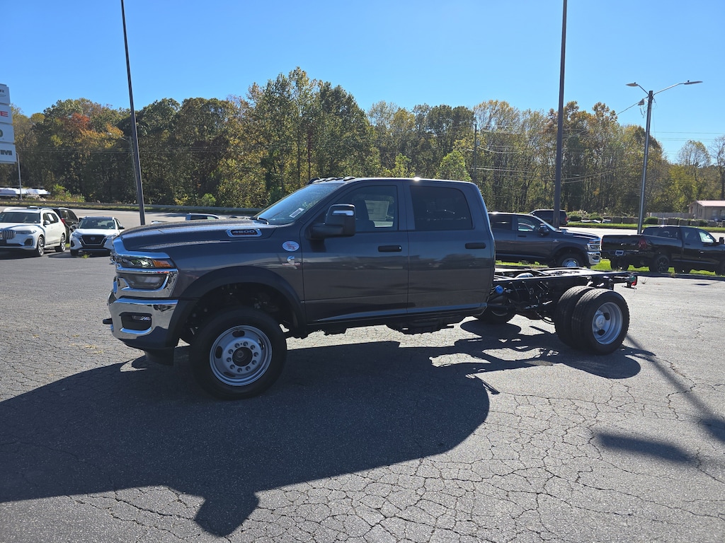 New 2026 Ram 4500 Chassis Cab 4500 TRADESMAN CHASSIS CREW CAB 4X4 60' CA Pickup