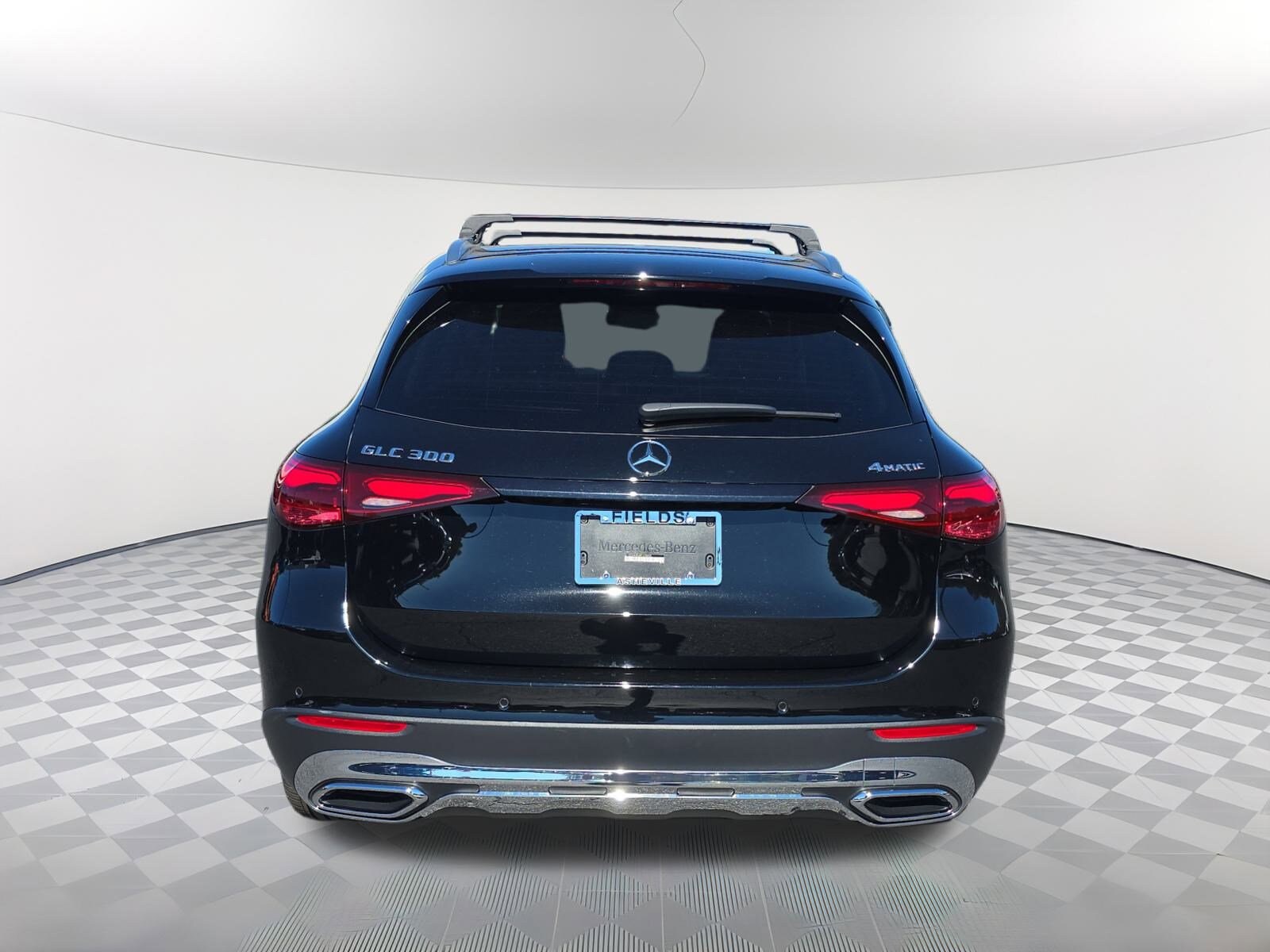 2024 Mercedes Benz GLC 300 photo 4
