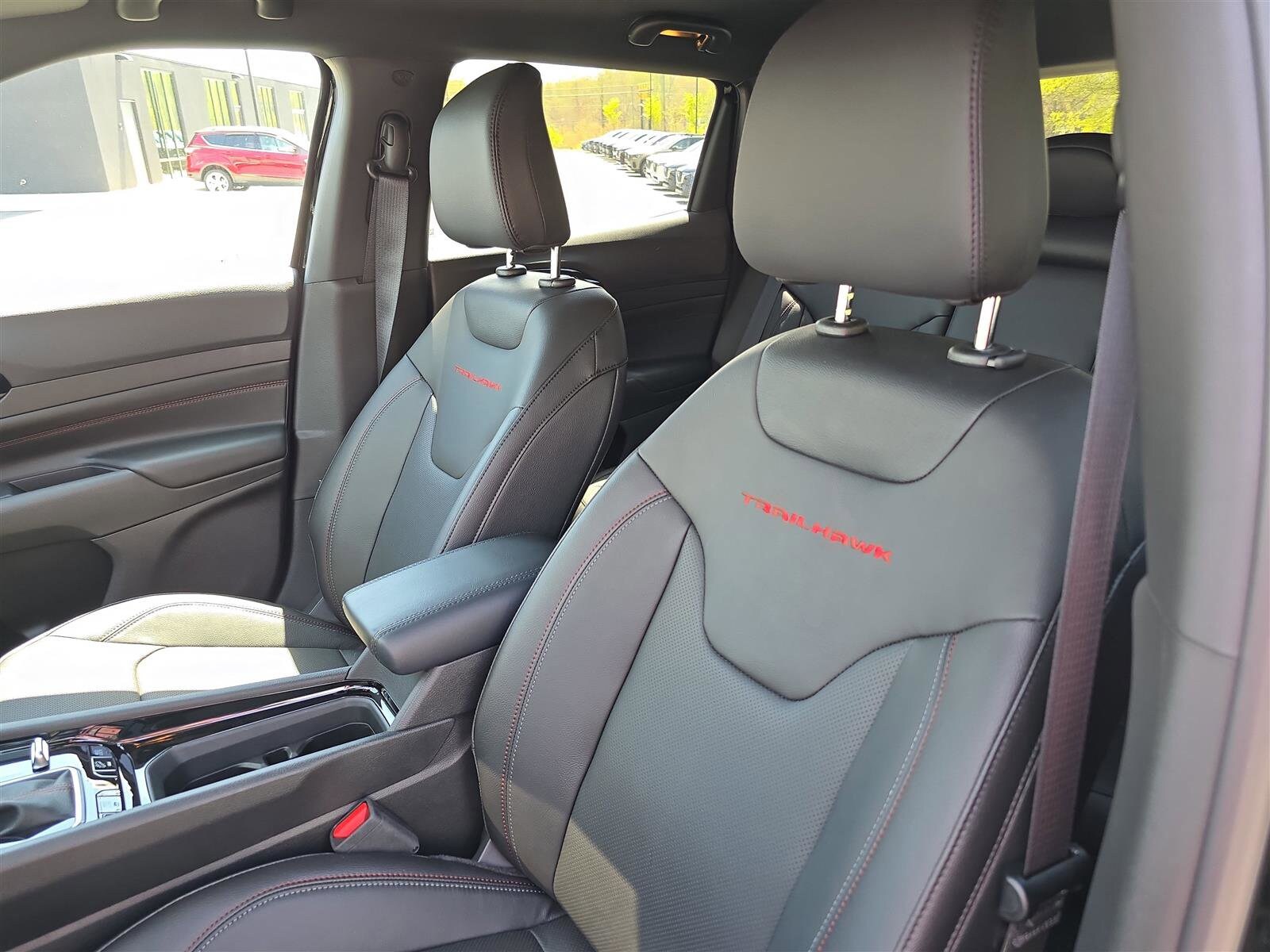 2025 Jeep Compass Trailhawk - Photo 24