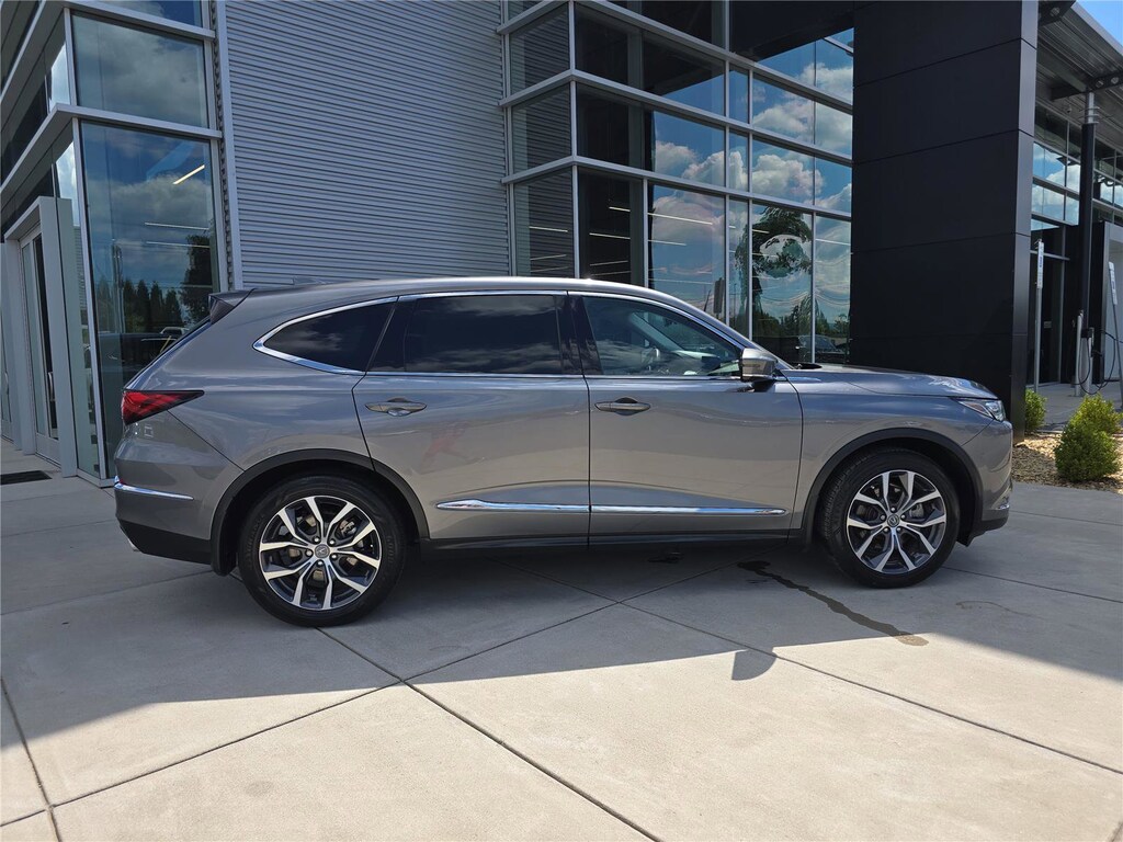 Used 2023 Acura MDX w/Technology Package FWD w/Technology Package