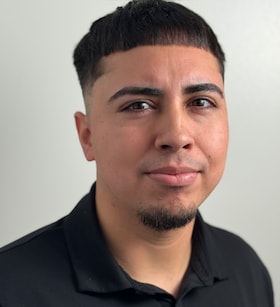 Staff member Alejandro Gutierrez from ID_a754cb