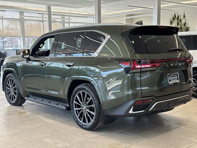 2026 Lexus LX 700h F-Sport - Photo 6