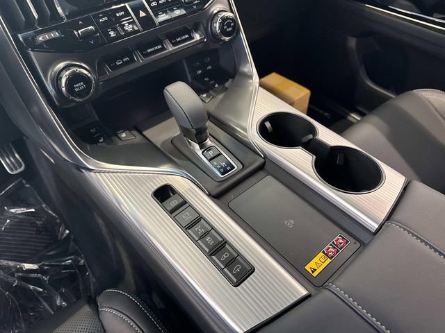 2026 Lexus LX 700h F-Sport - Photo 24